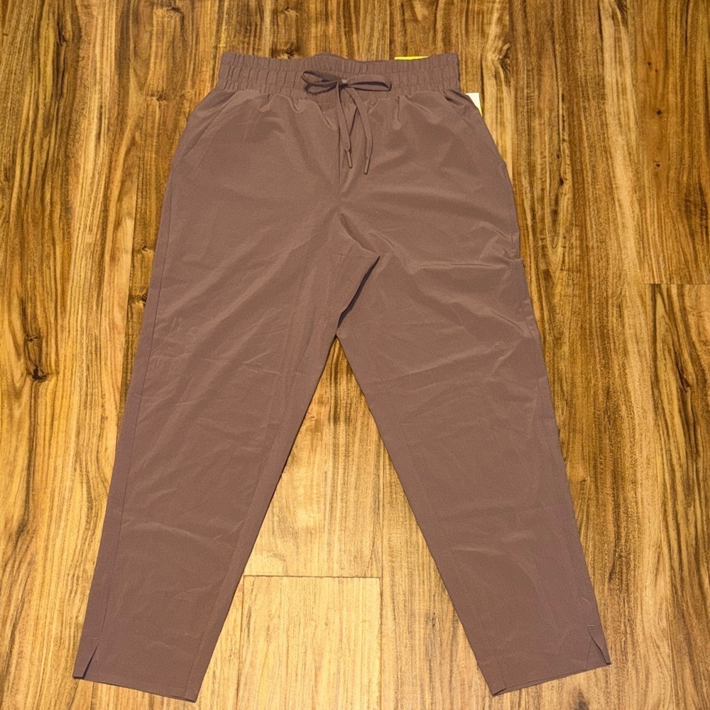 All in Motion womens small pants bottom tan plum purple high rise light tech NWT